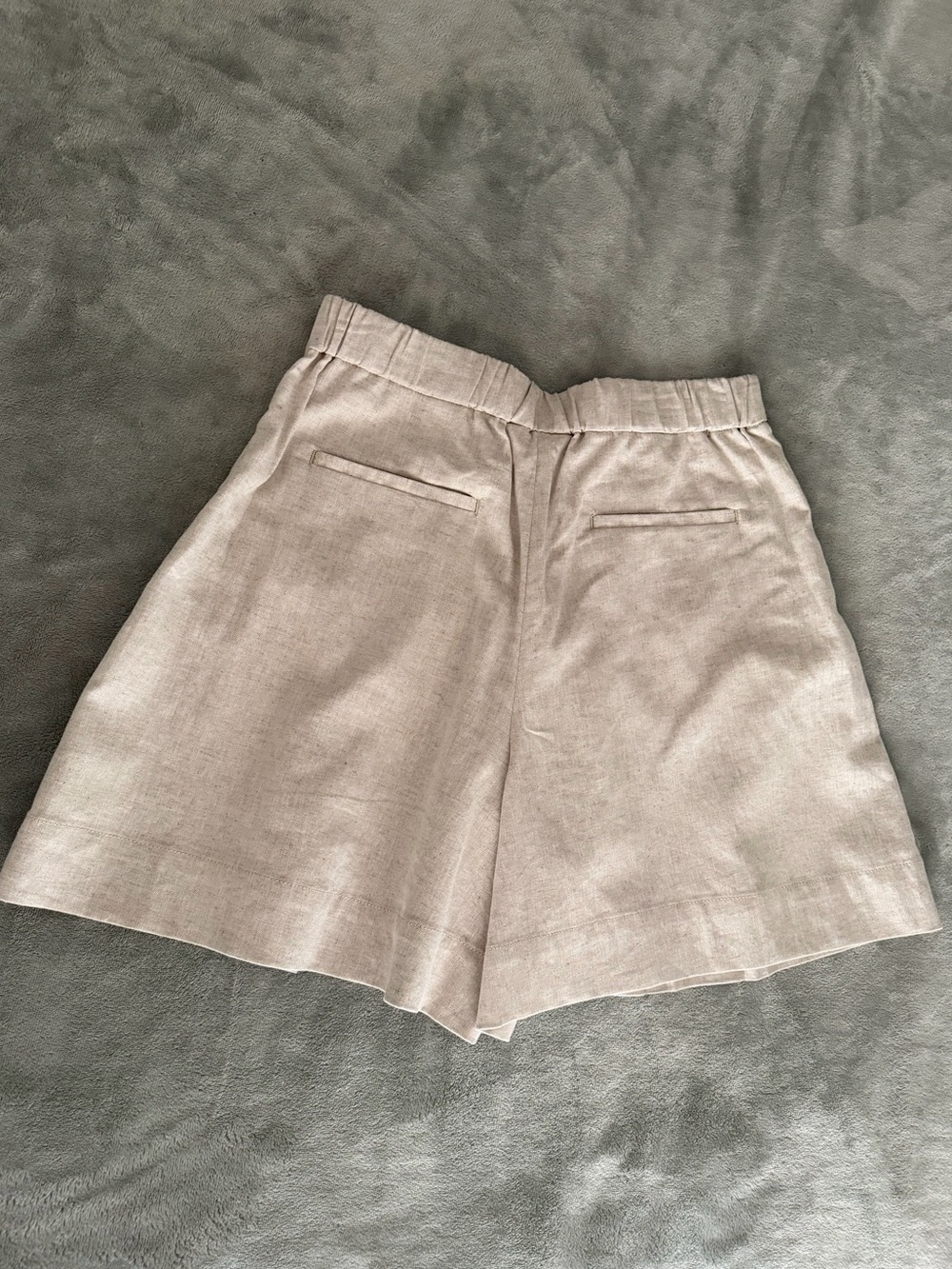 Banana Republic Pleated A-Line Women’s Skort in Light Beige - Picture 5 of 9
